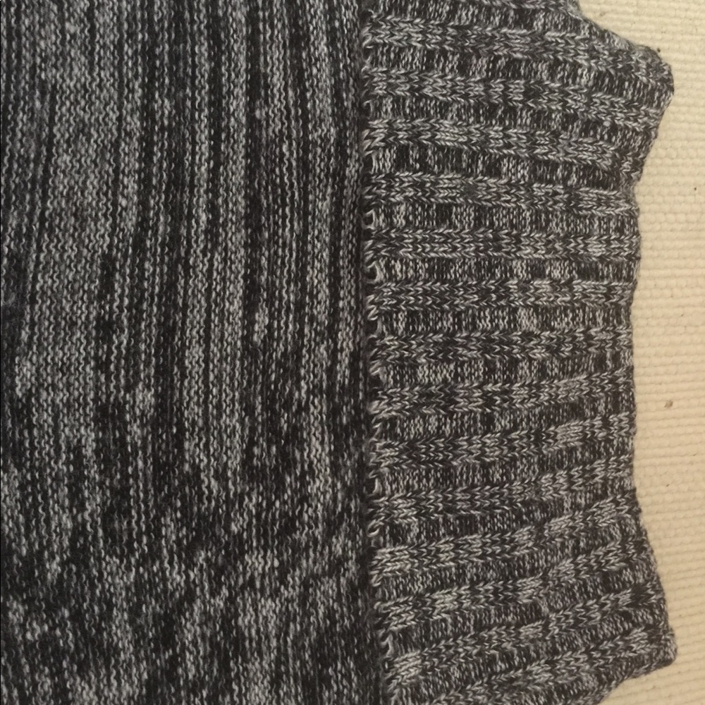 2B Bebe Fld Collar Fringe Poncho - Picture 4 of 5